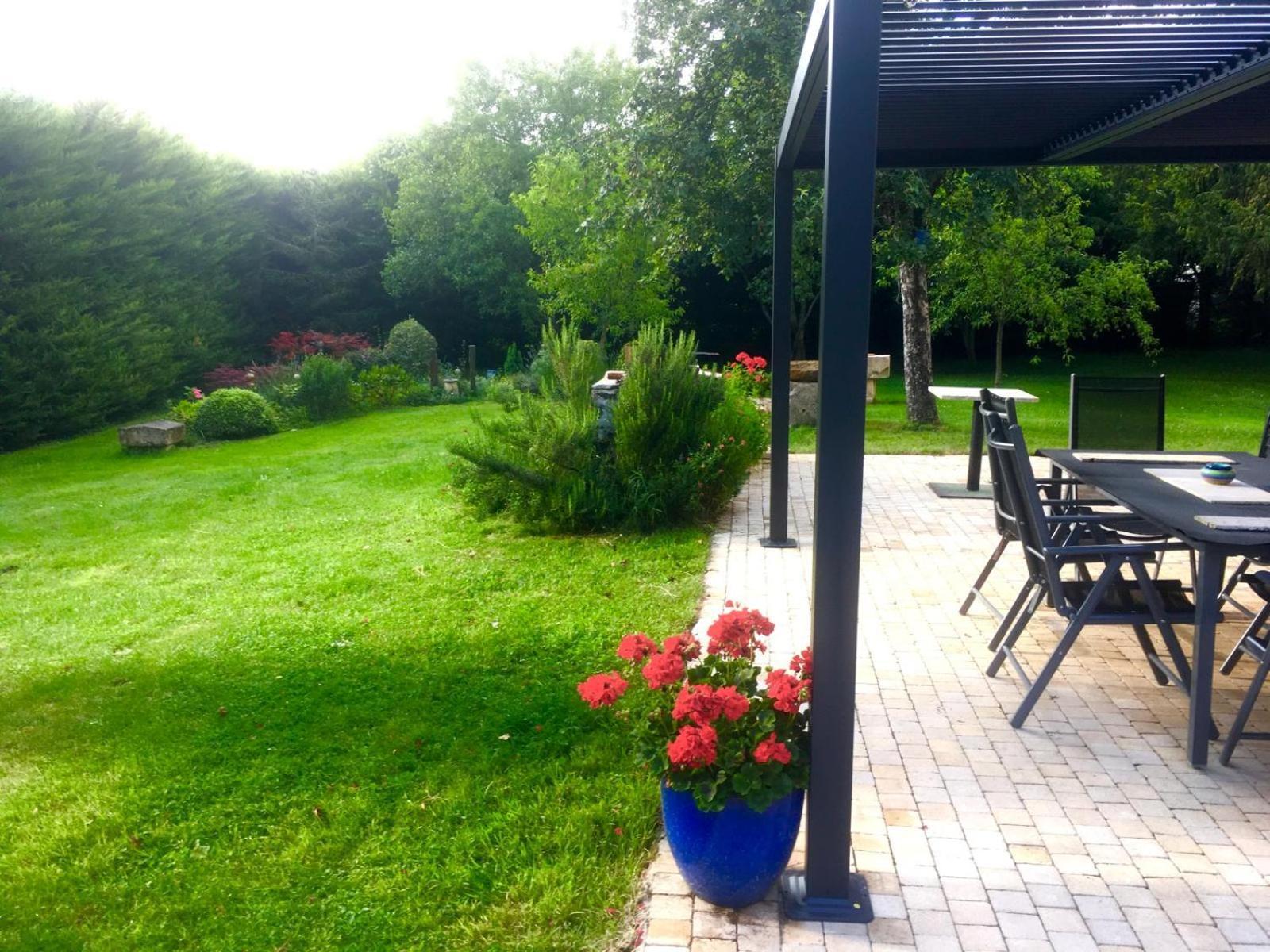 Nature Et Bord D'Etang A Jars Luaran gambar